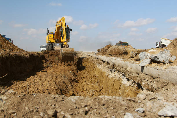 Excavatrice chenillée sur un chantier